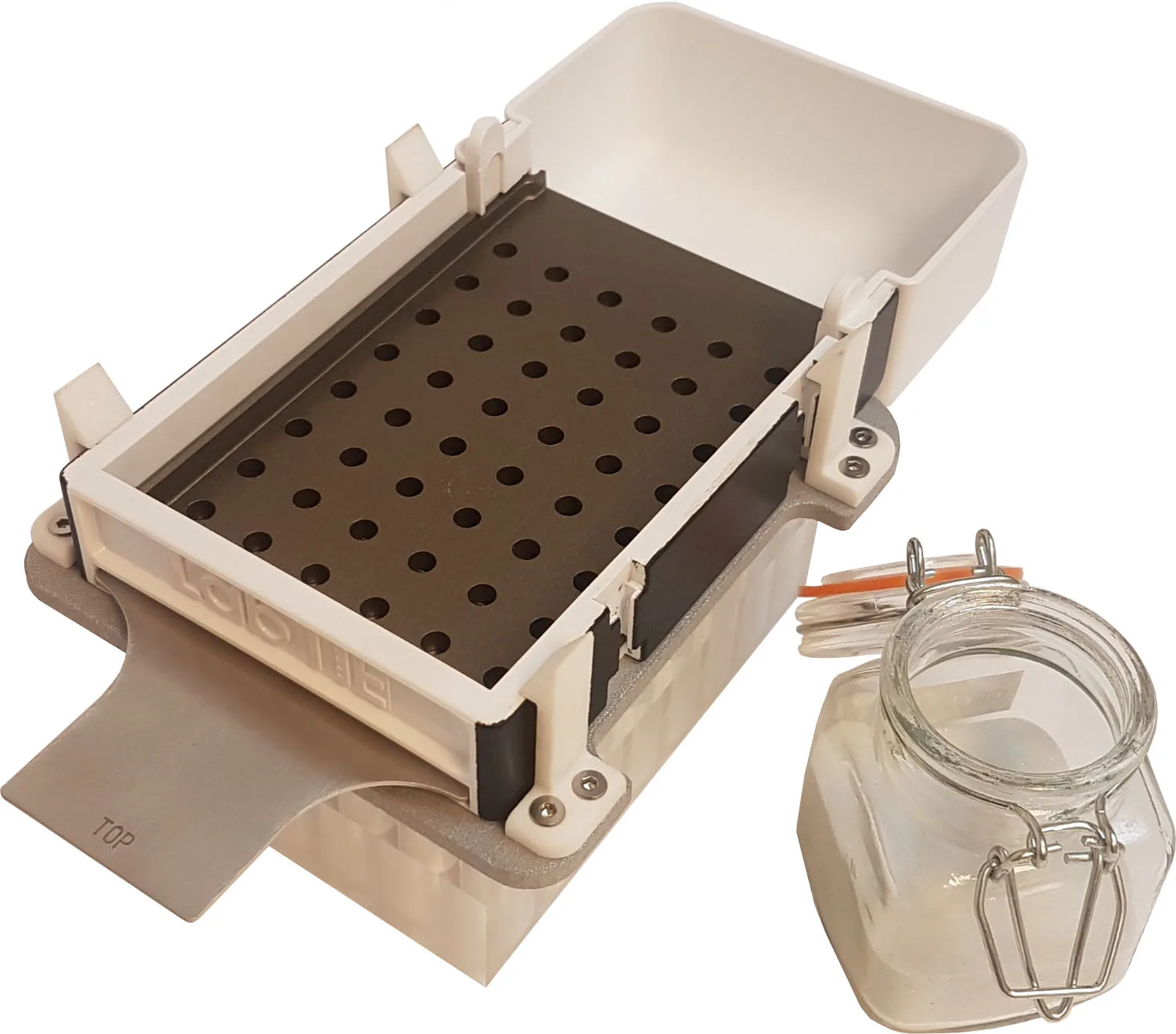 LabTIE 48-well plate powder dispenser with rectangular wells